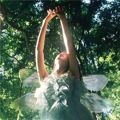 魔女的香水海报