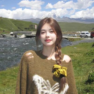 北极百货的秋乃小姐海报